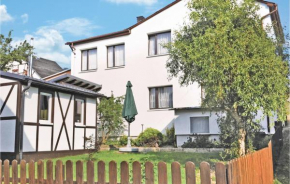 Gorgeous Home In Großbreitenbach Ot With Kitchen